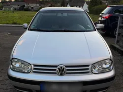 Silber Gebraucht 2003 VW Golf IV Limousine | 2.800 € (Etwas zu teuer)