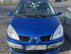 Blau Gebraucht 2006 Renault Clio II Limousine | 950 € (Fairer Preis)