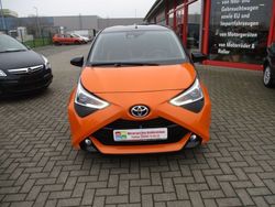 Orange Gebraucht 2019 Toyota Aygo X-cite Kleinwagen | 13.980 € (Teuer)