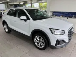 Weiß Gebraucht 2022 Audi Q2 Basis SUV | 17.790 € (Guter Preis)
