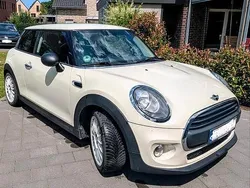 Weiß Gebraucht 2014 Mini ONE Kleinwagen | 7.985 €