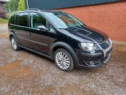 Schwarz Gebraucht 2007 VW Touran Cross Van / Kleinbus | 5.200 € (Fairer Preis)