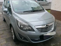 Silber Gebraucht 2011 Opel Meriva Innovation Van / Kleinbus | 6.550 € (Fairer Preis)