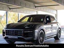 Grau Gebraucht 2024 Porsche Cayenne Turbo E-Hybrid SUV | 147.880 €