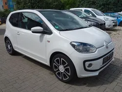Weiß Gebraucht 2013 VW up! high up! Kleinwagen | 4.889 € (Fairer Preis)