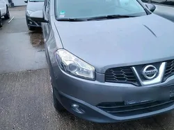 Grau Gebraucht 2013 Nissan Qashqai SUV | 6.700 € (Fairer Preis)