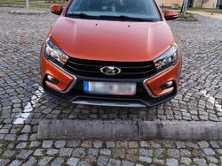 Orange Gebraucht 2019 Lada Vesta Kombi | 12.999 €