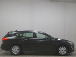 Schwarz Gebraucht 2020 Ford Focus Cool & Connect Kombi | 9.580 € (Superpreis)