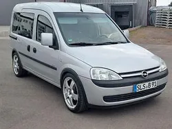Silber Gebraucht 2003 Opel Combo Van / Kleinbus | 2.990 € (Fairer Preis)