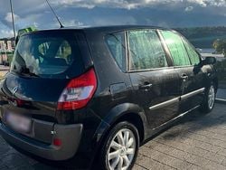 Schwarz Gebraucht 2005 Renault Mégane GrandTour Kombi | 2.000 € (Etwas zu teuer)