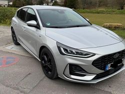 Silber Gebraucht 2023 Ford Focus ST-Line X Limousine | 20.600 € (Guter Preis)