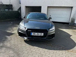 Grau Gebraucht 2017 Audi TT RS Ambiente Coupé | 51.500 € (Fairer Preis)