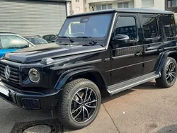 Obsidianschwarz metallic Gebraucht 2024 Mercedes G450 AMG line SUV | 149.500 €