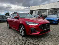 Rot Neu 2025 Ford Focus ST-Line X Limousine | 27.980 € (Fairer Preis)