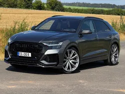 Grau Gebraucht 2020 Audi Q8 Business SUV | 73.700 €
