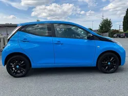 Blau Gebraucht 2015 Toyota Aygo X-cite Kleinwagen | 5.950 € (Fairer Preis)