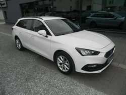Weiß Gebraucht 2023 Seat Leon Style Kombi | 23.990 € (Fairer Preis)