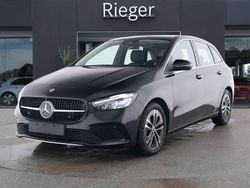 Schwarz Gebraucht 2024 Mercedes B180 Advanced Van / Kleinbus | 31.488 € (Guter Preis)