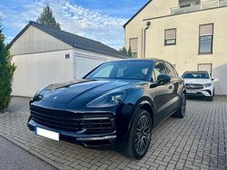 Schwarz Gebraucht 2018 Porsche Cayenne Chrono SUV | 49.000 € (Etwas zu teuer)