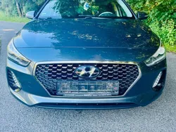Grau Gebraucht 2018 Hyundai i30 Trend Limousine | 17.999 € (Fairer Preis)