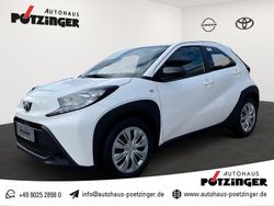 Super white 2 Gebraucht 2024 Toyota Aygo X Play SUV | 17.490 € (Etwas zu teuer)