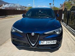 Blau Gebraucht 2020 Alfa Romeo Stelvio Veloce SUV | 29.000 € (Teuer)