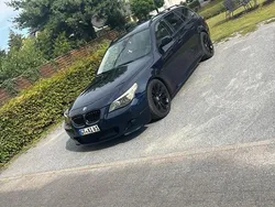 Blau Gebraucht 2007 BMW 530 M Sport Kombi | 6.350 €