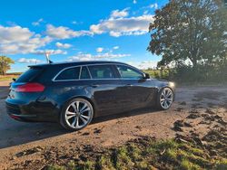 Schwarz Gebraucht 2011 Opel Insignia Kombi | 5.500 € (Teuer)