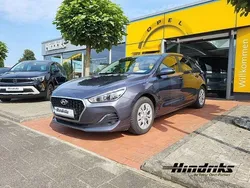 Grau Gebraucht 2019 Hyundai i30 Select Kombi | 12.750 € (Fairer Preis)