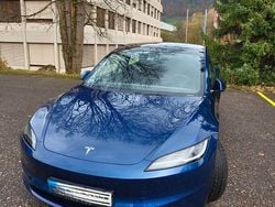 Blau Gebraucht 2023 Tesla Model 3 Long Range AWD Limousine | 41.900 €