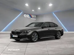 Grau Gebraucht 2024 BMW 520 M Sport Limousine | 55.990 € (Guter Preis)