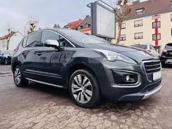 Grau Gebraucht 2016 Peugeot 3008 Allure SUV | 10.200 €