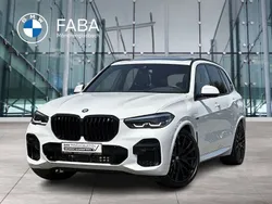 Weiß Gebraucht 2022 BMW X5 M Sport SUV | 64.990 € (Fairer Preis)