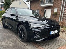Schwarz Gebraucht 2023 Audi Q8 e-tron S-Line SUV | 56.500 € (Fairer Preis)