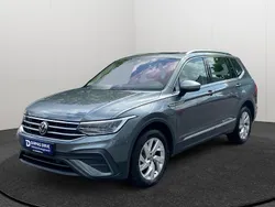 Grau Gebraucht 2024 VW Tiguan Allspace Life SUV | 37.990 € (Superpreis)