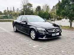Schwarz Gebraucht 2019 Mercedes C200 Limousine | 26.500 € (Fairer Preis)