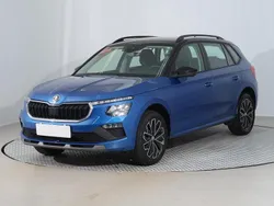 Blau Gebraucht 2024 Skoda Kamiq Selection SUV | 22.939 € (Etwas zu teuer)
