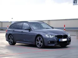 Grau Gebraucht 2017 BMW 330 M Sport Kombi | 20.900 € (Fairer Preis)