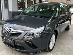 Grau Gebraucht 2013 Opel Zafira Tourer Van / Kleinbus | 4.999 € (Guter Preis)