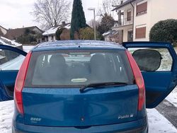 Blau Gebraucht 2001 Fiat Punto Kleinwagen | 1.200 € (Etwas zu teuer)