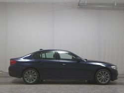 Blau Gebraucht 2019 BMW 520 Sport Line Limousine | 17.950 € (Teuer)