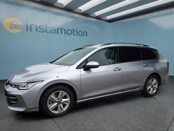 Silber Neu 2025 VW Golf VIII Kombi | 31.649 € (Guter Preis)