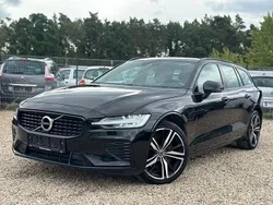 Schwarz Gebraucht 2021 Volvo V60 R-Design Kombi | 16.900 € (Fairer Preis)