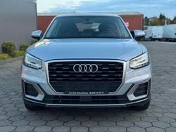 Silber Gebraucht 2018 Audi Q2 Design SUV | 17.900 € (Guter Preis)