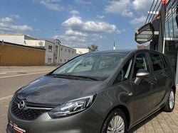 Grau Gebraucht 2018 Opel Zafira Tourer Van / Kleinbus | 13.700 € (Guter Preis)