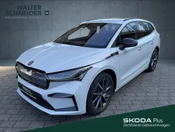 Moonweiss metallic (metallic) Gebraucht 2022 Skoda Enyaq iV SportLine SUV | 36.555 € (Fairer Preis)