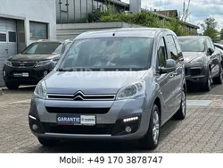 Grau Gebraucht 2018 Citroën Berlingo SELECTION Van / Kleinbus | 10.499 € (Guter Preis)