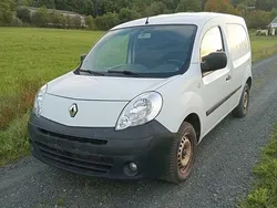 Weiß Gebraucht 2011 Renault Kangoo Van / Kleinbus | 4.299 € (Etwas zu teuer)