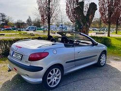 Gebraucht 2001 Peugeot 206 CC Platinum Cabrio | 1.299 € (Etwas zu teuer)
