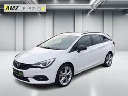 Schneeweiss/summitwhite/arctic Gebraucht 2021 Opel Astra Ultimate Kombi | 15.490 € (Fairer Preis)